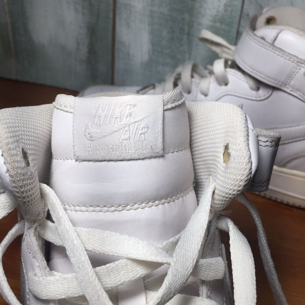 Nike Air Force 1 Mid Triple White MEN Size 9 Sneaker CW2289-111 Basketball - Picture 7 of 11